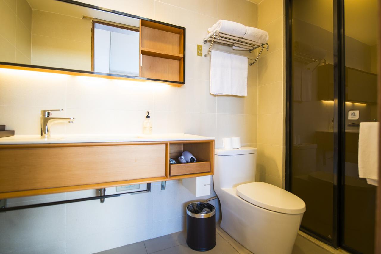 Ji Hotel Shanghai Hongqiao Transport Hub Linkong Zone Ngoại thất bức ảnh