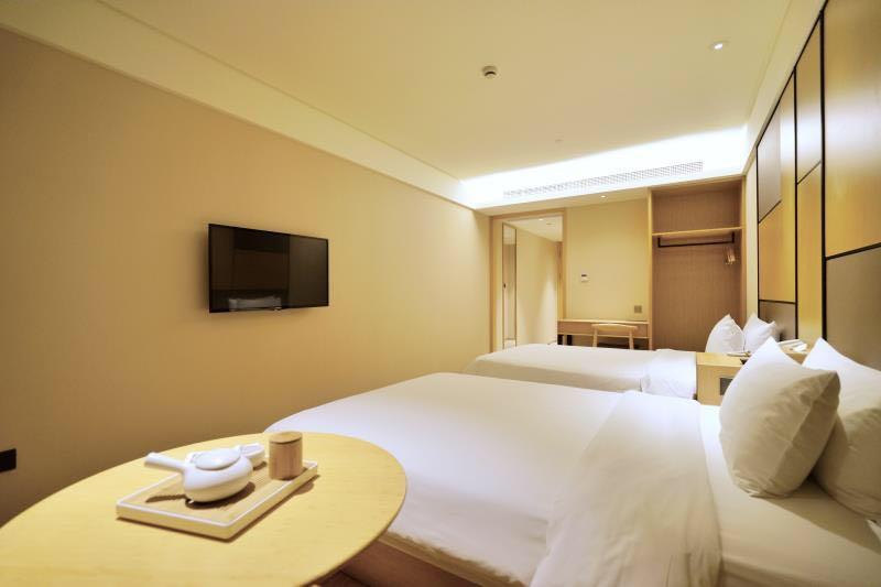 Ji Hotel Shanghai Hongqiao Transport Hub Linkong Zone Ngoại thất bức ảnh